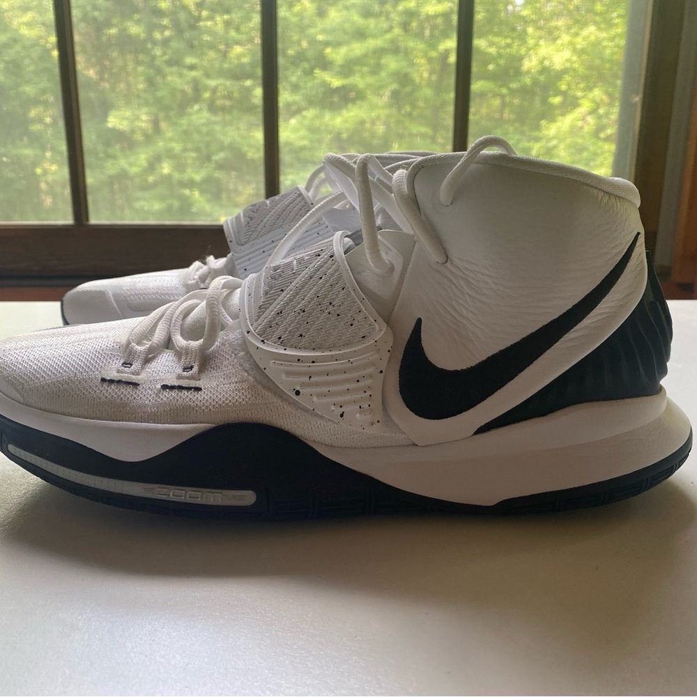 Kyrie 6 Oreo Basketball Sneakers